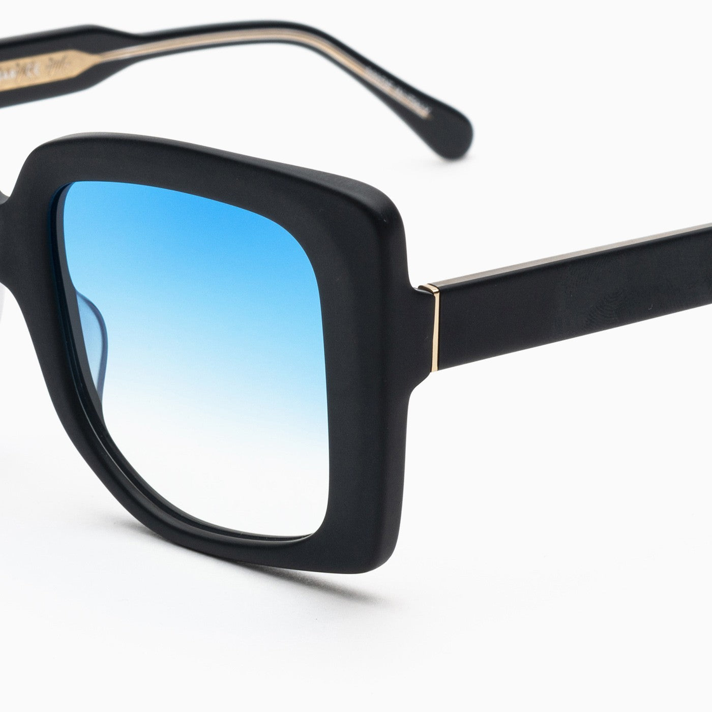 Occhiali da sole Bust Out modello Karen Nero opaco