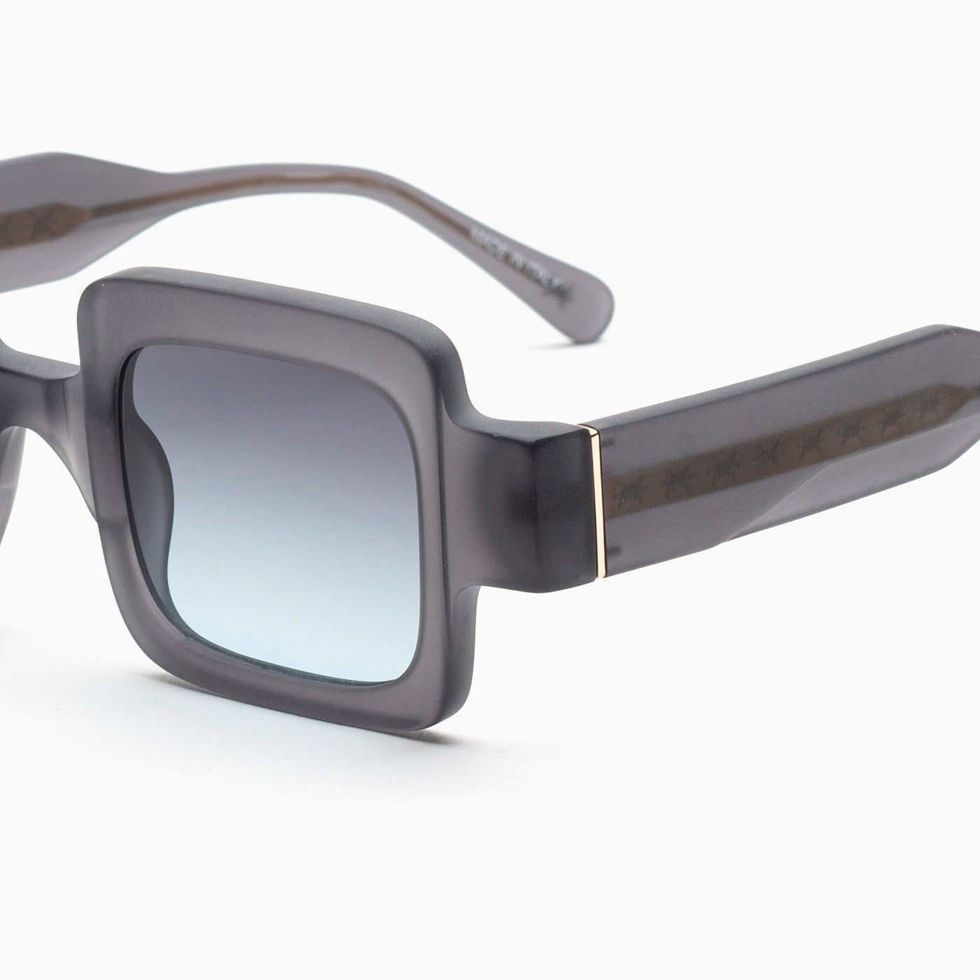 Occhiali da sole Bust Out modello Randy cristallo grigio