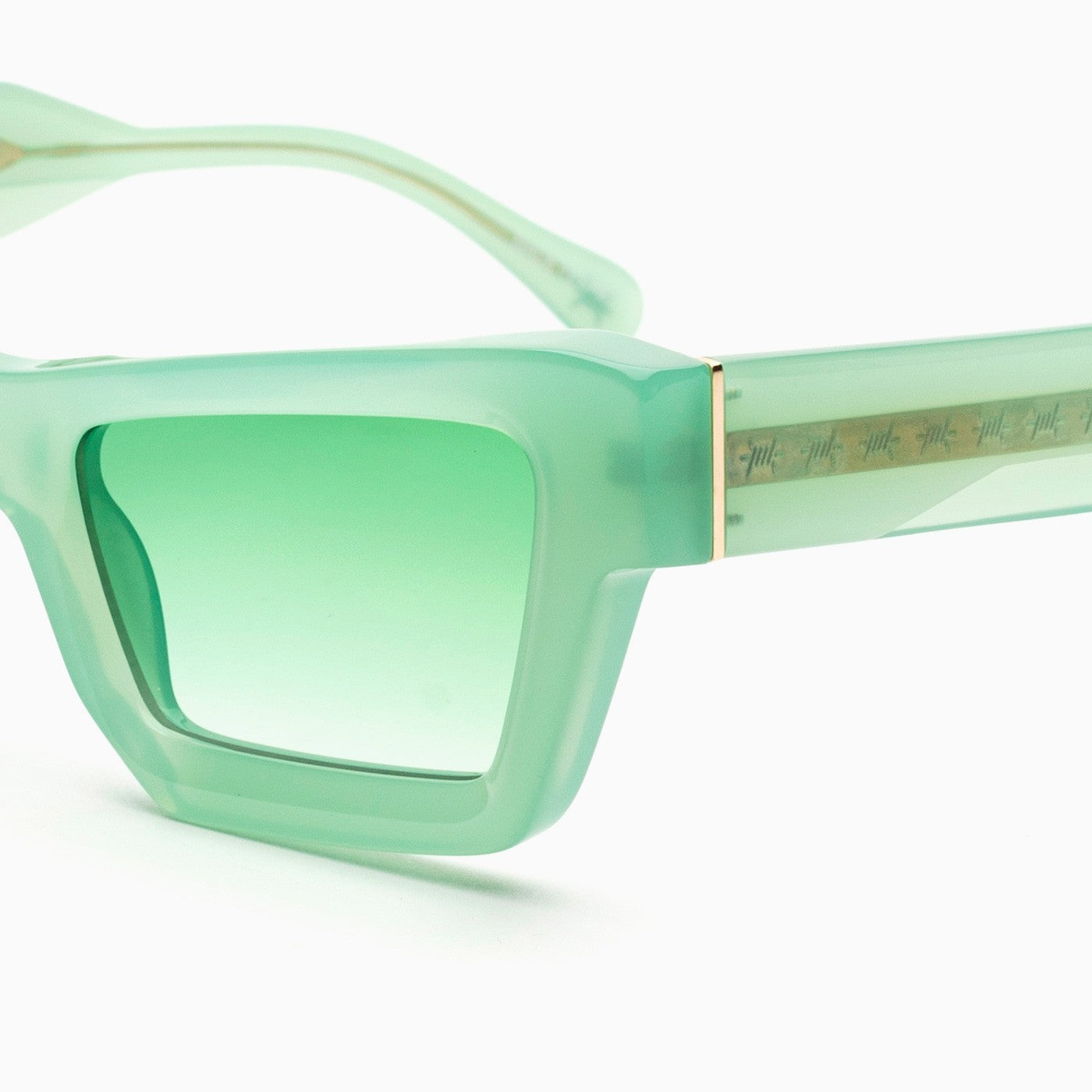 Occhiali da sole Bust Out modello Scarlett montatura menta