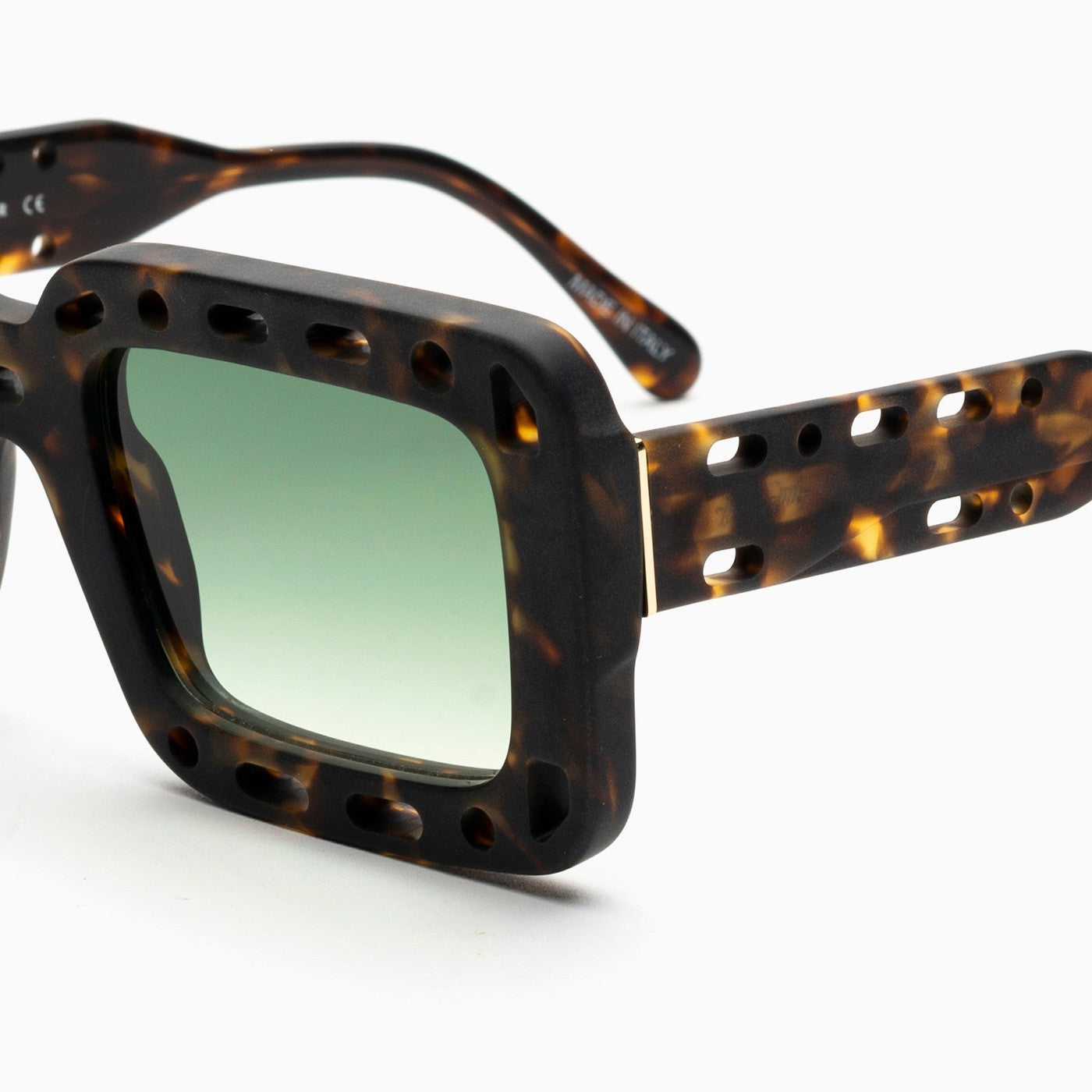 Occhiali da sole Bust Out modello Vicky tartaruga opaco