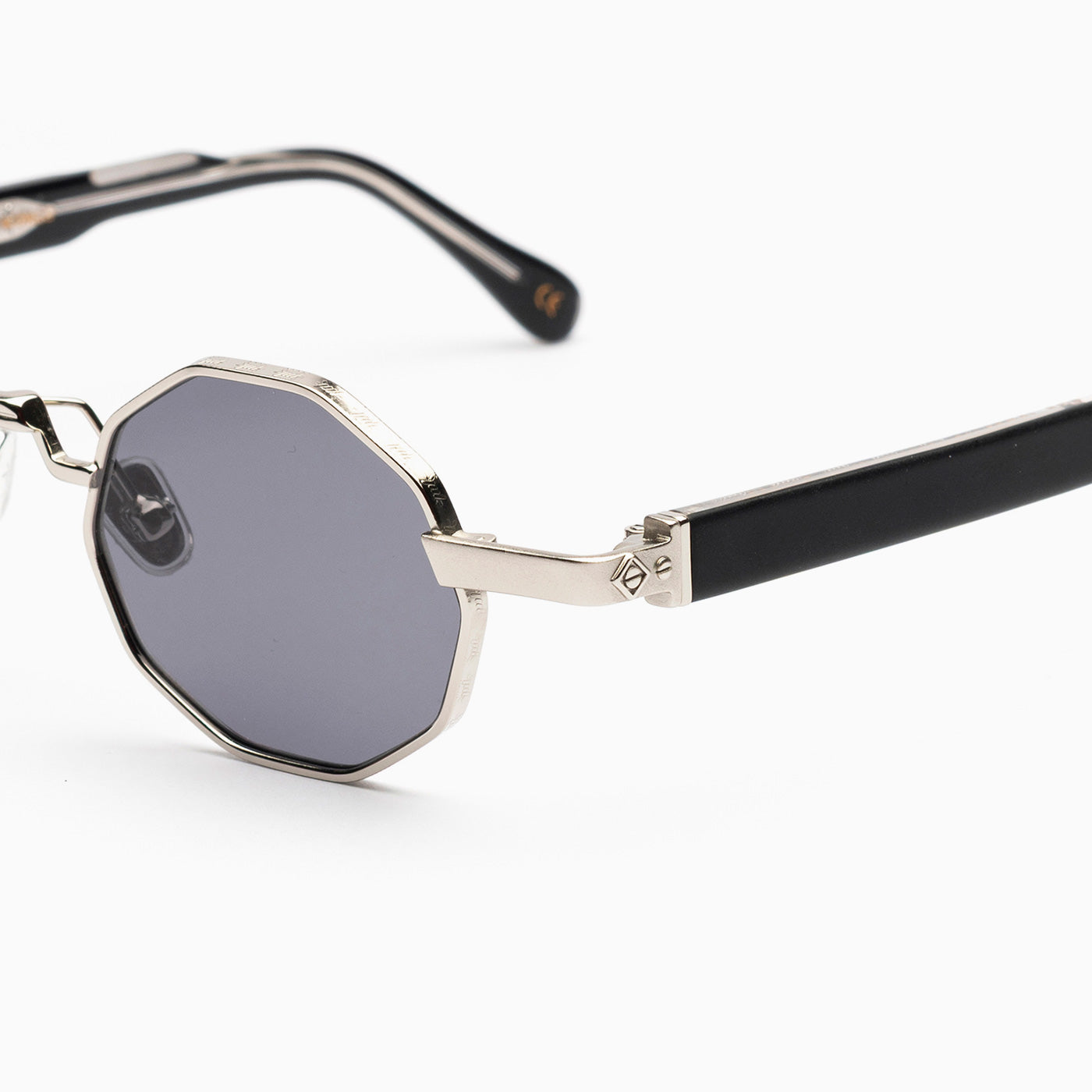 Pitt Argento - Nero opaco